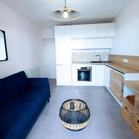Le Marty 9 Vue Loggia Climatise Piscine Centre